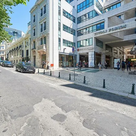 Modern In Avenida Da Liberdade * Lisboa